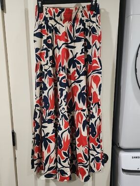 evy's tree Cream Maxi Skirt with Red & Navy Floral Print Small
